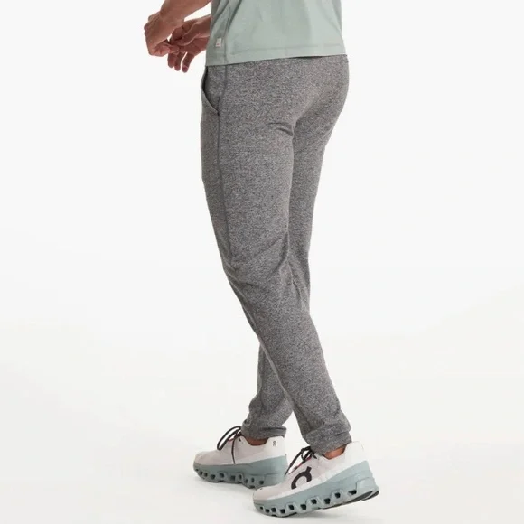 Vuori Men’s Ponte Performance DreamKnit Pants Heather Grey Soft size Medium - Picture 2 of 8
